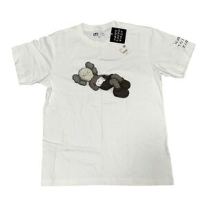 UNIQLO KAWS TOKYO FIRST Graphic T Shirt White Mens Sz M Collectors